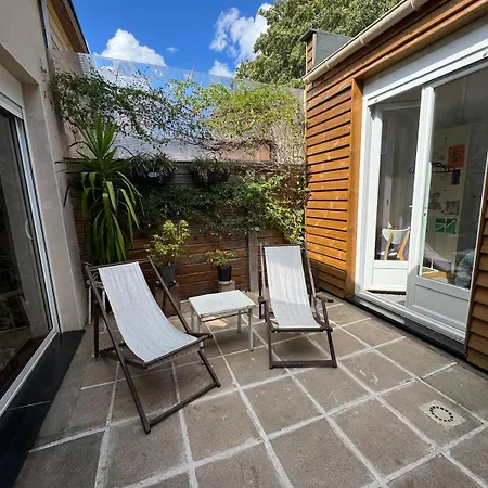 Charming 2 Bedroom House Beautiful Garden And Patio * Lille